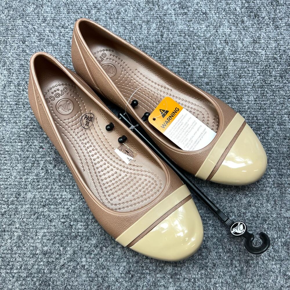 Crocs Cap Toe Flats Womens Size 5 Brown